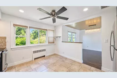 2684 Howell Street, Baldwin, NY 11510 - Photo 17