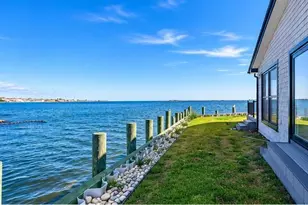 71 E Shore Dr, Babylon, NY 11702 - Photo 11