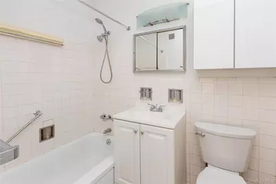 3671 Hudson Manor Terrace #6LM, Bronx, NY 10463 - Photo 9