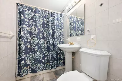 119 Periwinkle Road, Levittown, NY 11756 - Photo 15