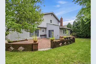 27 Driftwood Drive, Port Washington, NY 11050 - Photo 33