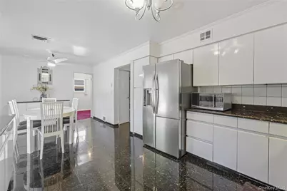 27 Driftwood Drive, Port Washington, NY 11050 - Photo 11