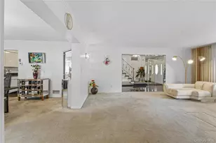 27 Driftwood Dr, Port Washington, NY 11050 - Photo 7