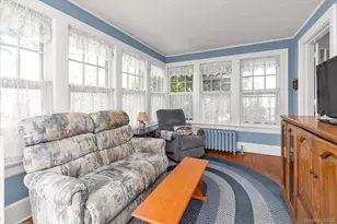 34 Kingsland Pl, Babylon, NY 11702 - Photo 9