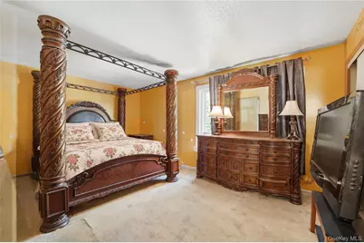 2064 Cicero Avenue, Bronx, NY 10473 - Photo 17