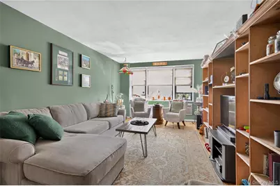 5 Birchwood Court #2-0, Mineola, NY 11501 - Photo 7