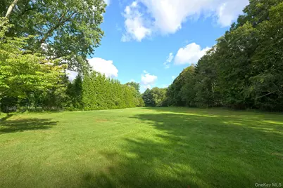 1950 Midlane, Muttontown, NY 11791 - Photo 31