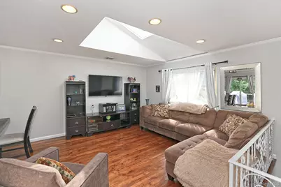 37 Euclid Avenue, Dix Hills, NY 11746 - Photo 9
