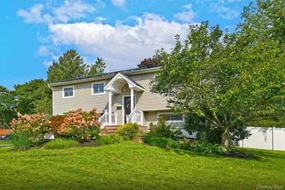 37 Euclid Avenue, Dix Hills, NY 11746 - Photo 3