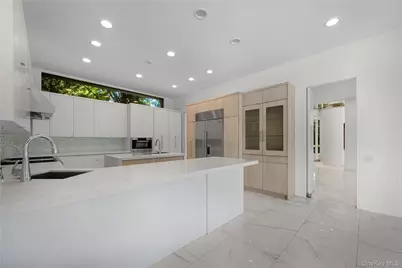 11 Surrey Lane, Old Westbury, NY 11568 - Photo 15