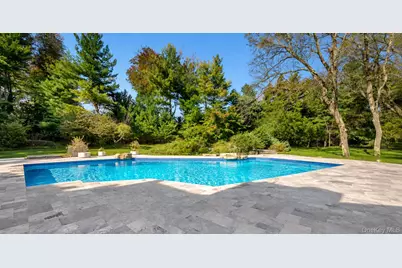 11 Surrey Lane, Old Westbury, NY 11568 - Photo 43