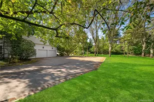 11 Surrey Ln, Old Westbury, NY 11568 - Photo 3