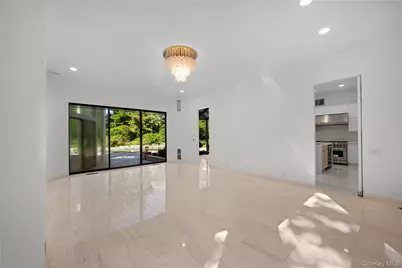 11 Surrey Lane, Old Westbury, NY 11568 - Photo 13