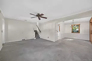4 Oak Tree Ln, Huntington Station, NY 11746 - Photo 7