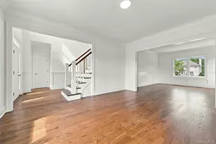 469 Clay Pitts Rd, East Northport, NY 11731 - Photo 5