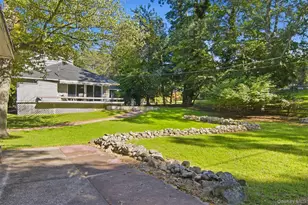 6 Barnhart Pl, Shoreham, NY 11786 - Photo 27