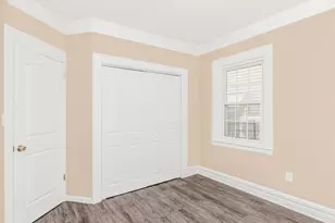 3302 Bronxwood Ave, Bronx, NY 10469 - Photo 3