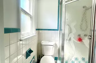 58-35 229th St, Oakland Gardens, NY 11364 - Photo 5