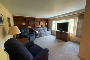 411 Cornwell Ave, Malverne, NY 11565 - Photo 9