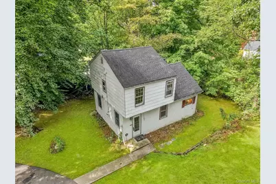 16 Cottage Avenue, Nanuet, NY 10954 - Photo 3