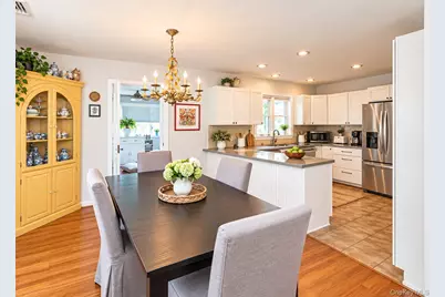 72 S Penataquit Avenue, Bay Shore, NY 11706 - Photo 13