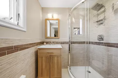197 Saint Johns Avenue, Yonkers, NY 10704 - Photo 25