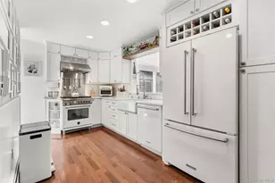 124 Smith Ave, Islip, NY 11751 - Photo 7