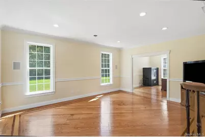 17 Meadow Crest Drive, Mahopac, NY 10541 - Photo 9