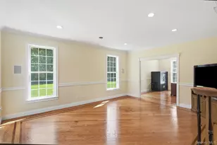 17 Meadow Crest Dr, Mahopac, NY 10541 - Photo 9