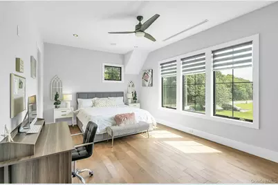 712 Hubbard Avenue, Aquebogue, NY 11901 - Photo 21