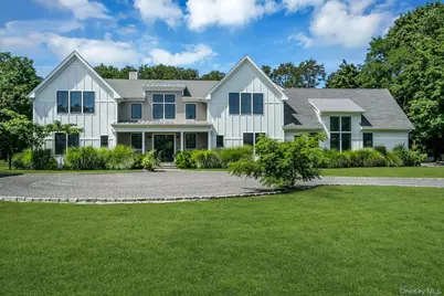 712 Hubbard Avenue, Aquebogue, NY 11901 - Photo 1
