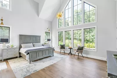712 Hubbard Avenue, Aquebogue, NY 11901 - Photo 19