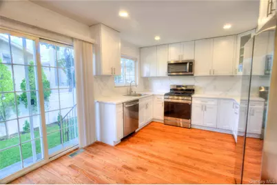15B Mohegan Avenue, Port Washington, NY 11050 - Photo 21