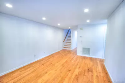15B Mohegan Avenue, Port Washington, NY 11050 - Photo 1