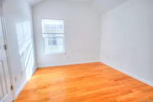 15 B Mohegan Ave, Port Washington, NY 11050 - Photo 9
