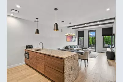 2121 31st Street #2C, Astoria, NY 11105 - Photo 9