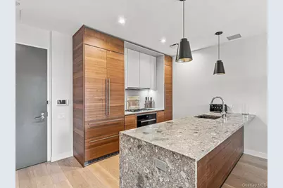 2121 31st Street #2C, Astoria, NY 11105 - Photo 7