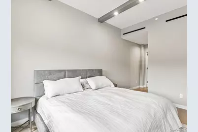 2121 31st Street #2C, Astoria, NY 11105 - Photo 15