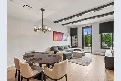2121 31st Street #2C, Astoria, NY 11105 - Photo 3