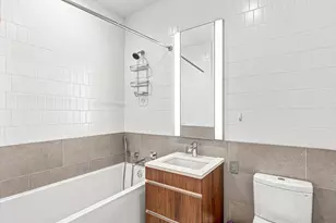 2121 31st St, Astoria, NY 11105 - Photo 23