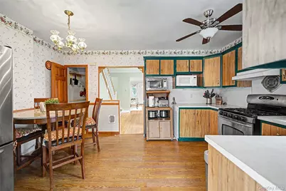 6128 62nd Street, Middle Village, NY 11379 - Photo 7