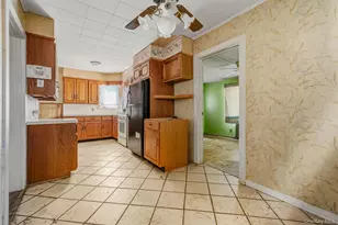 102 Delafield St, Poughkeepsie, NY 12601 - Photo 9