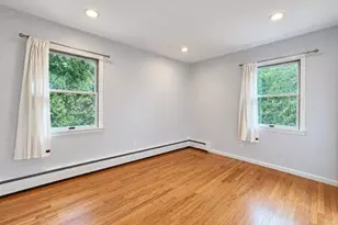 1026 Washington Ave, West Islip, NY 11795 - Photo 9