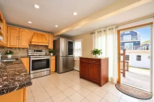 1-08 E 6th Rd, Broad Channel, NY 11693 - Photo 7