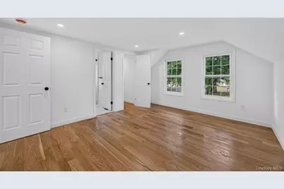 33 Carol Street, West Hempstead, NY 11552 - Photo 19