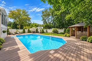 9 Mulberry Dr, Smithtown, NY 11787 - Photo 31