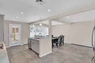 148 S Dean St, Hicksville, NY 11801 - Photo 15