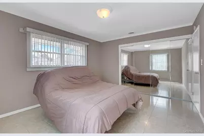 148 S Dean Street, Hicksville, NY 11801 - Photo 21