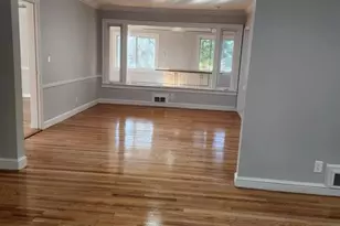 8 Brampton Ln, Great Neck, NY 11023 - Photo 5