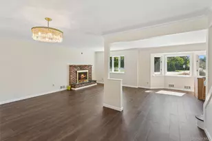 597 Old Country Rd, Deer Park, NY 11729 - Photo 9